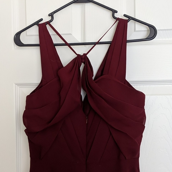 Wine red gown - Picture 2 of 2